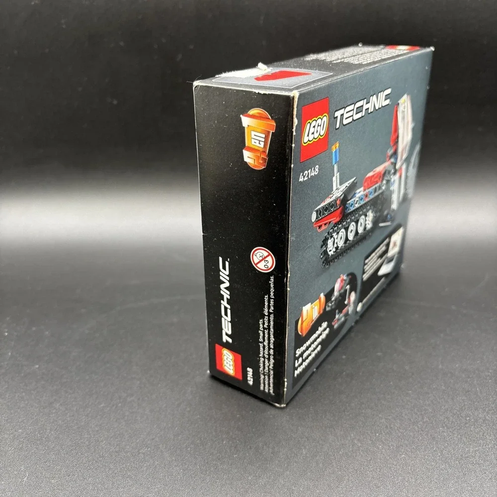 LEGO TECHNIC 42148 Set 2 in 1 Snow Groomer Sealed Retired